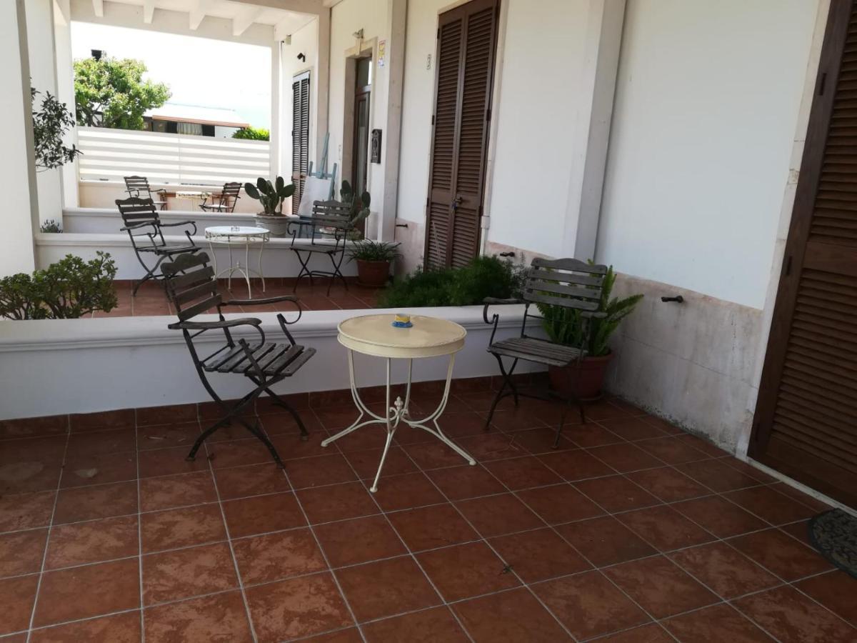Bed and Breakfast Albaetramonto Cozze Exterior foto